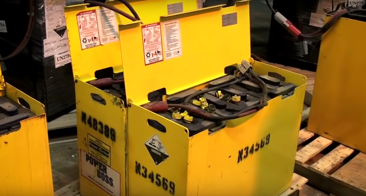forklift battery maintenance